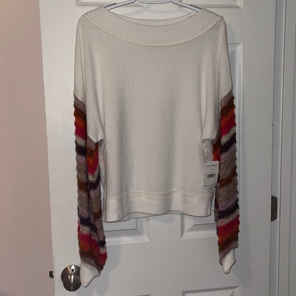 Free People “Cha Cha” Balloon Sleeve Top - Picture 14 of 15